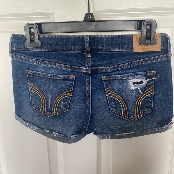 Hollister Jean shorts - Picture 2 of 2